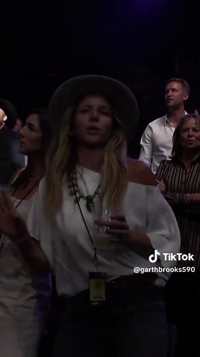 City Limits Hall of Fame honoree Garth Brooks shares classics and the stories behind the songs in an epic, singalong hour for the series' 50th. The country superstar performs career highlights including