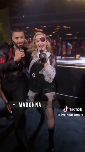 Madonna and Maluma - Medellín #madonna #maluma #medellin #performance #show #live #concert