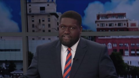 Mississippi River Distilling Company adult pumpkin carving night