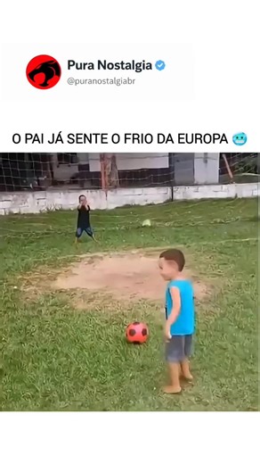 Pura Nostalgia on Instagram: "Os CDs chegaram ao Brasil em 1985 e mudaram completamente a forma de ouvir música. Antes disso, a fita K7 reinava absoluta entre as gerações. 💿 O primeiro celular apareceu em 1983, mas era coisa para poucos: caro, grande e conhecido como a famosa “tijolada”. 📱 Em 1989, a Nintendo lançou o Game Boy, que rapidamente se tornou um sonho de consumo e revolucionou os videogames portáteis. 🎮 Mortal Kombat chegou em 1992 e causou polêmica com seus golpes brutais e o ines