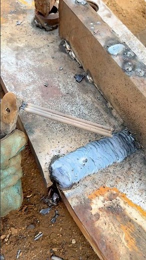 Three welding rods joint welding with one welding machine #shorts #welding