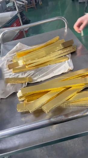 How to extract gold from rocks #gold #vibrating gold washing screen