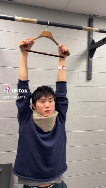 MAUI WOWIE #mauiwowie #papabird #charleshsu #washingthehangers | Birds Of TikTok