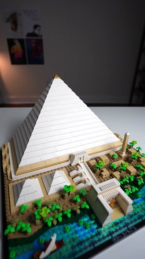Unveiling the Secrets of the LEGO Great Pyramid of Giza Set