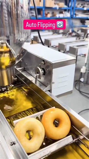 Watch it FLIP! 🔄 The Easiest Way to start a Donut Business. Factory Direct! Hundreds of Automatic Donut Machines ready to ship. 🏭 Need Bulk Orders? Look at our Production Line. 📦 1️⃣The Machine: Fully automatic operation – forming, frying, flipping, and ejecting. High efficiency and labor-saving. 2️⃣The Factory: See our busy production line! We have the capacity to handle your Bulk Orders and OEM requests. ✨ Why Partner with Us: 🔹 Factory Price: No middleman, maximize your margin. 🔹 Quality