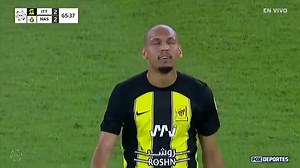 ¡SEGUNDO PENAL PARA EL EQUIPO DE CR7! 🚨 El árbitro revisó la jugada en el VAR, marcó el penal y expulsó a Fabinho. #SPLenFOX | FOX Deportes