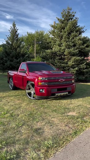Custom Chevy HD Front Swap with 26s Dubballers - Interior Upgrades