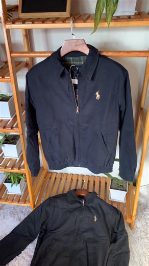 Avenue outlet on Instagram: "Premium quality cotton jacket for winter available 2 different colors Size: S-M-L"