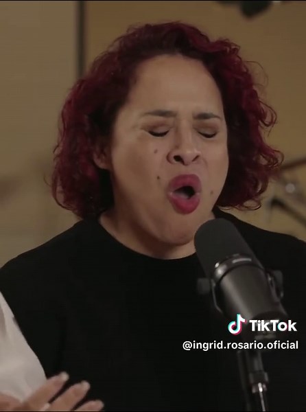 Honrada de ser parte de Ven Es Tiempo de Adorarle junto a dos gigantes de la fe. Gracias a Marcos Barrientos por invitarme a este hermoso proyecto. Un verdadero privilegio adorar juntos. 🤍✨ #amen #jesus #musicacristiana #alabanza #tiktokcristiano