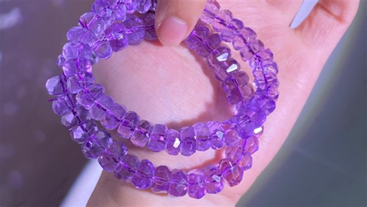 水晶上新｜浅更一波证明我还活着😜闲来无事更个新，顺便证明这个账号还活着～颜值暴击款上线，质感拉满价格友好，主打性价比天花板，刷到就是缘分，进来浅逛一下不亏！