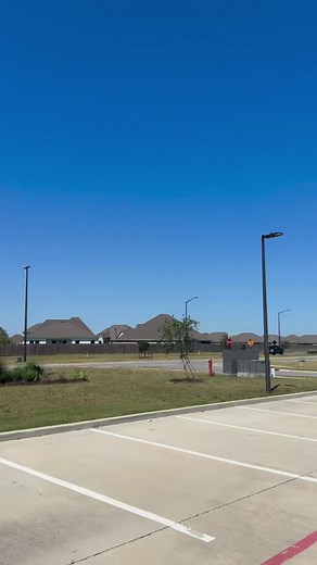 🙌🏼📍Lakeshore Villages , Slidell LA 🔥WE are here . Come get yourself some Delicious Crabcakes out of our Food truck and more 🦞🦀‼️ | PeeWee Crabcakes On The Go