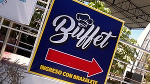 💦 ¡Bienvenidos a Piscinas Azul Azul - Tacna! 💙 El lugar donde la diversión, el relax lo son todo🌞✨ Visita nuestro circuito acuático 🏊‍♀️, disfruta del buffet familiar 🍽️, relájate en nuestras saunas 🧖 y déjate sorprender con los mejores shows y actividades 🎭🎉. Aquí, cada rincón está hecho para disfrutar en familia y crear recuerdos inolvidables 💫. 📍Av. Celestino Vargas km 8.5 – Carretera a Calana 🚐 ¿Necesitas traslado gratuito? Comunícate con Made in Tacna: 51 980 497 198 #PiscinaAzul