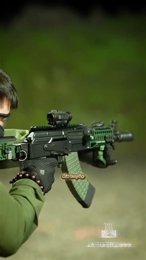 AK 47 vs M4… من الأقوى؟