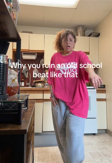 Whenever I can’t get out of bed I go through hot tik tok songs and just dance to them until I get sick of the beat. Like ain’t nothing wrong w reusing a beat but dang make it good #fypシ