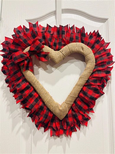 Red Farmhouse Heart Wreath - Etsy
