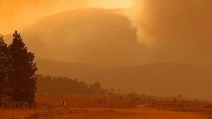 Video. Wildfires threaten villages near the Australian capital Canberra