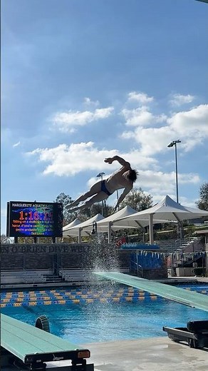 Slow Motion Twisting Dives