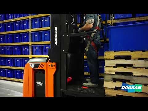 Doosan's 9-Series Order Picker