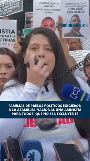 Monitoreamos.com | Decenas de familiares de presos políticos protestaron este martes frente al Palacio Federal Legislativo para exigir que la Asamblea... | Instagram