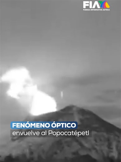 Captan fenómeno óptico en el Popocatépetl... Se trata de los llamados pilares de luz, el fenómeno semeja una columna vertical luminosa y se genera por la reflexión de luz en cristales de hielo suspendidos en la atmósfera, es común en climas fríos. #AztecaNoticias #Popocatépetl #hielo #climafrío #TiktokInforma