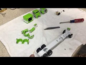 1/64 DCP Peterbilt. Assembly Day