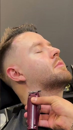 Mega Satisfying Combover Fade Haircut.