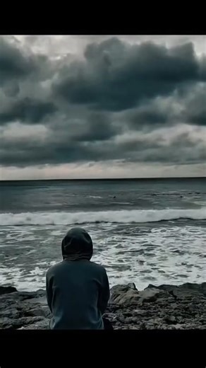 CUPTUREVIDEO on Instagram: "1. Framing and Composition: How elements are arranged in the shot to guide the viewer’s focus and convey meaning. 2. Lighting: The quality, direction, and color of light, setting the mood and tone of a scene. 3. Camera Movement: The way the camera moves (e.g., pans, tilts, dolly shots) to enhance storytelling and emotion. 4. Color and Tone: The use of color schemes and grading to influence mood and reinforce themes. (Shot on Canon EOS R8 - this part seems out of place