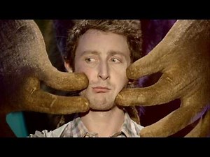 Maynard the Moose wine gum ad - Lift