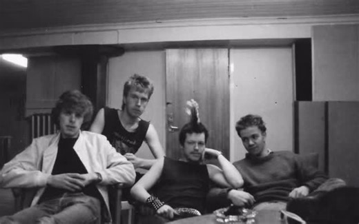 Med hjälp av AI fick Rolle en kall öl, skål! Undrar om man kan beställa fler :) | Lars Wallin