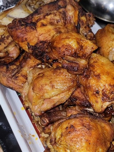 I'm still cooking y'all. Tonight's dinner is baked chicken, mac n cheese, candied yams, and frenchbstyle green beans. Sunday dinner is served. Now back to making furniture. #cooking #homemade #sunday #dinner ##dinnerwithspice