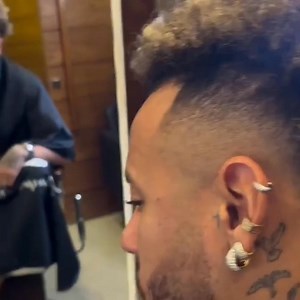 Neymar Jr new haircut. 😁 | Brazil Football Fans