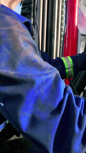 Exploring the World of Oilfield Life and Drilling Rigs