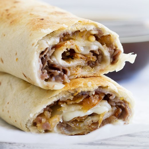 French Dip Tortilla Roll Ups recipe >> https://www.tasteandtellblog.com/french-dip-tortilla-roll-ups/ This is one of our go-to dinners when we need something tasty and fast! | Taste and Tell