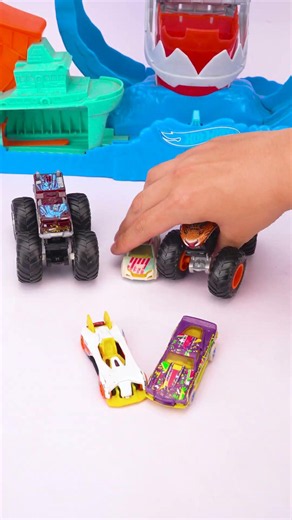Toy Diecast Hot Wheels 5 Alarm Tiger Shark, Bone Shaker✨#review #monster #funny