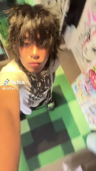 Minecraft Creeper: Aw Man Song and Cosplay Ideas