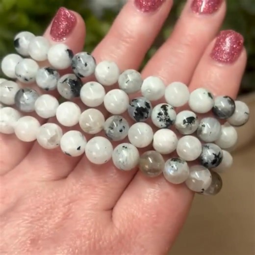 Rainbow Moonstone is a mystical crystal that supports self-discovery, protection, and manifestation. Known as a stone of new beginnings, it helps illuminate your true path and align with your inner purpose. Its protective energy shields from negativity while fostering emotional balance and intuition. Rainbow Moonstone enhances manifestation by connecting you to the flow of divine energy, empowering you to turn dreams into reality. Its gentle vibrations inspire growth, insight, and spiritual conn