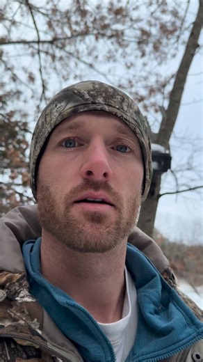 Grant Webster on Instagram: "Here’s a behind-the-scenes look at my @camtraptions camera trap setup. I’m running a Nikon D750 paired with three off-camera flashes, all sealed in waterproof housings. None of this would be possible without the Camtraptions PIR sensor and their transmitter/receiver system. I’ve been incredibly lucky to have multiple bobcats consistently triggering the setup—especially in fresh snowpack. #iowawildlife #keepiowawild #bobcats #cameratrap"