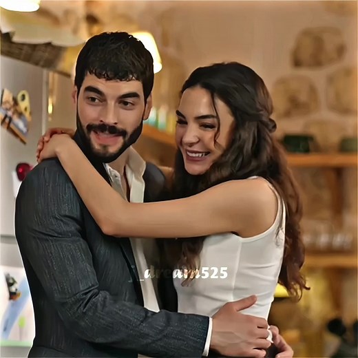 A happy ending for them❤️😍😩 #akinakinozu #ebruşahin #miran #reyyan #fyp #fypシ #family #hercai #hercaidizi #hercaiedit #viralvideo #viraltiktok #foryou #foryoupage #turkey #turkeytiktok #turkishactors #turkishactress #turkishcouple #fypage #love #reymir #reymiredit #happyending #turkishtiktok