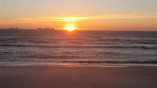 #Bloubergstrand #capetowntiktok #capetown #windy #tablemountain
