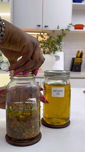 548K views · 3.1K reactions | All purpose Infused oil will give your meals a hidden deep flavor! Have you ever tried this? Do you find this helpful? 殺 I used: Garlic cloves Onions Curry leaf Fresh thyme Fresh rosemary Scotch bonnets Coriander seeds Cinnamon stick Bay leaves Canola oil. #infusedoil #foodrecipes | Diaryofakitchenlover | Facebook