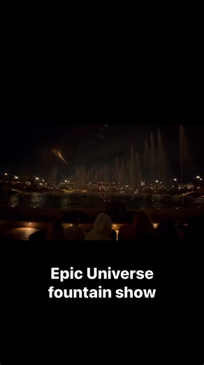 Amazing fountain show to finish an Epic trip! #epicuniverse Universal Orlando Resort | Lucy Paterson