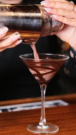 A cocktail that is practically dessert? That’s our Chocolatini. 🍫🍸 Crafted with chocolate liqueur and smooth vodka for a sip you’ll remember. If you’ve been to Davey’s and haven’t tried it, you haven’t really been. 🍀 #DaveysIrishPub #chocolatini #cocktaillovers #sweetcocktail #vodkalover #chocolatelover #cheers #happyhour #njbars #njdrinks #pubvibes #bartime | Davey’s Irish Pub & Restaurant
