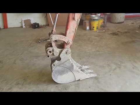 How to switch buckets on a Kubota Excavator