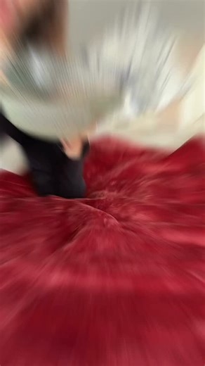 4.7K views · 10 comments | Early Access to our Black Friday sale ends soon.  It’s the perfect way to ensure you shop exactly what you want before the site opens back up to the general public & sells out! 掠 Head to www.splashblanket.com and grab the password to shop instantly! 﫶 #splashblanket #waterproofblanket | Splash Blanket | Facebook