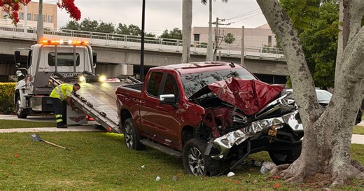 Driver arrested for DUI after crashing through Centennial Park in downtown Fort Myers