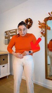 Ces plis à l’entrejambe devant 😬 ne sont pas là par hasard. Ils indiquent un manque d’aisance au milieu devant, le tissu tire, et le pantalon ne peut pas accompagner les mouvements correctement 👖⬇️ Ce n’est pas un problème de taille, ni de cuisses, mais un ajustement à faire au patronage ✂️ Dans ce réel, je te montre comment écarter le milieu devant pour redonner l’aisance exactement là où le corps en a besoin ✨ #patronage #ajustementpantalon #couturesurmesure #faitmain #ateliercouture | Créer