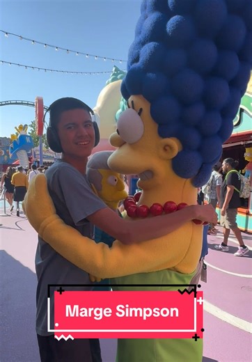 Thomas showing Marge his Principal Skinner plush #autism #autismawareness #universalstudios #universalstudioshollywood #thesimpsons #margesimpson
