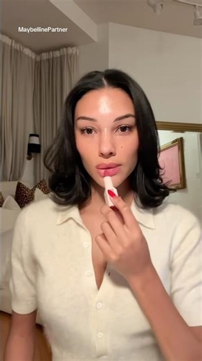 Swatching and trying on 6 shades of Maybelline Serum Lipstick. Color, comfort, and care 💋💄