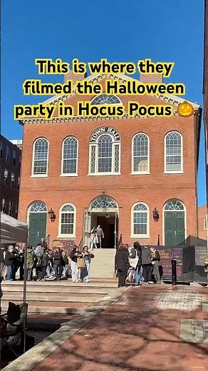 Inside Salem Town Hall | Where Hocus Pocus’ Halloween Party Was Filmed 🎃🎬