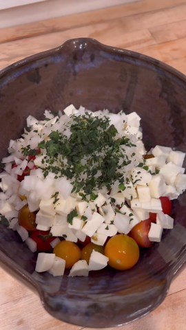 Easy and Delicious Italian Salad Recipe for a Quick and Flavorful Meal